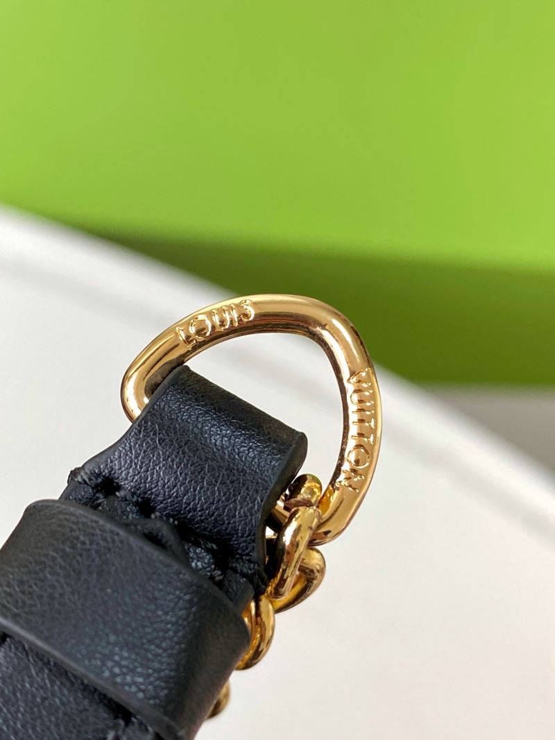 Louis Vuitton Hobo Bags